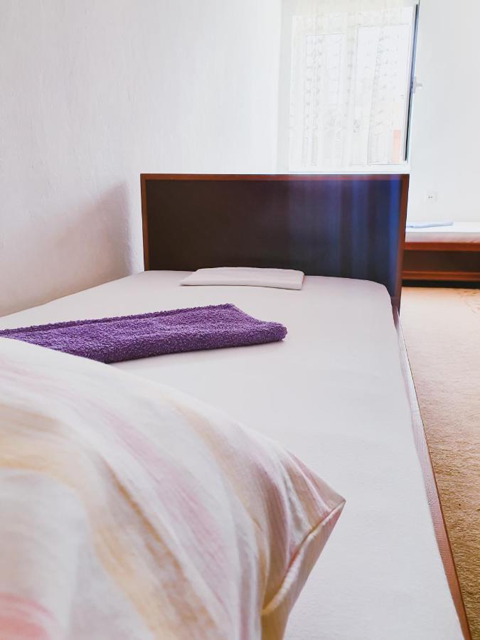 Apartman Lana Petrovac Exteriör bild