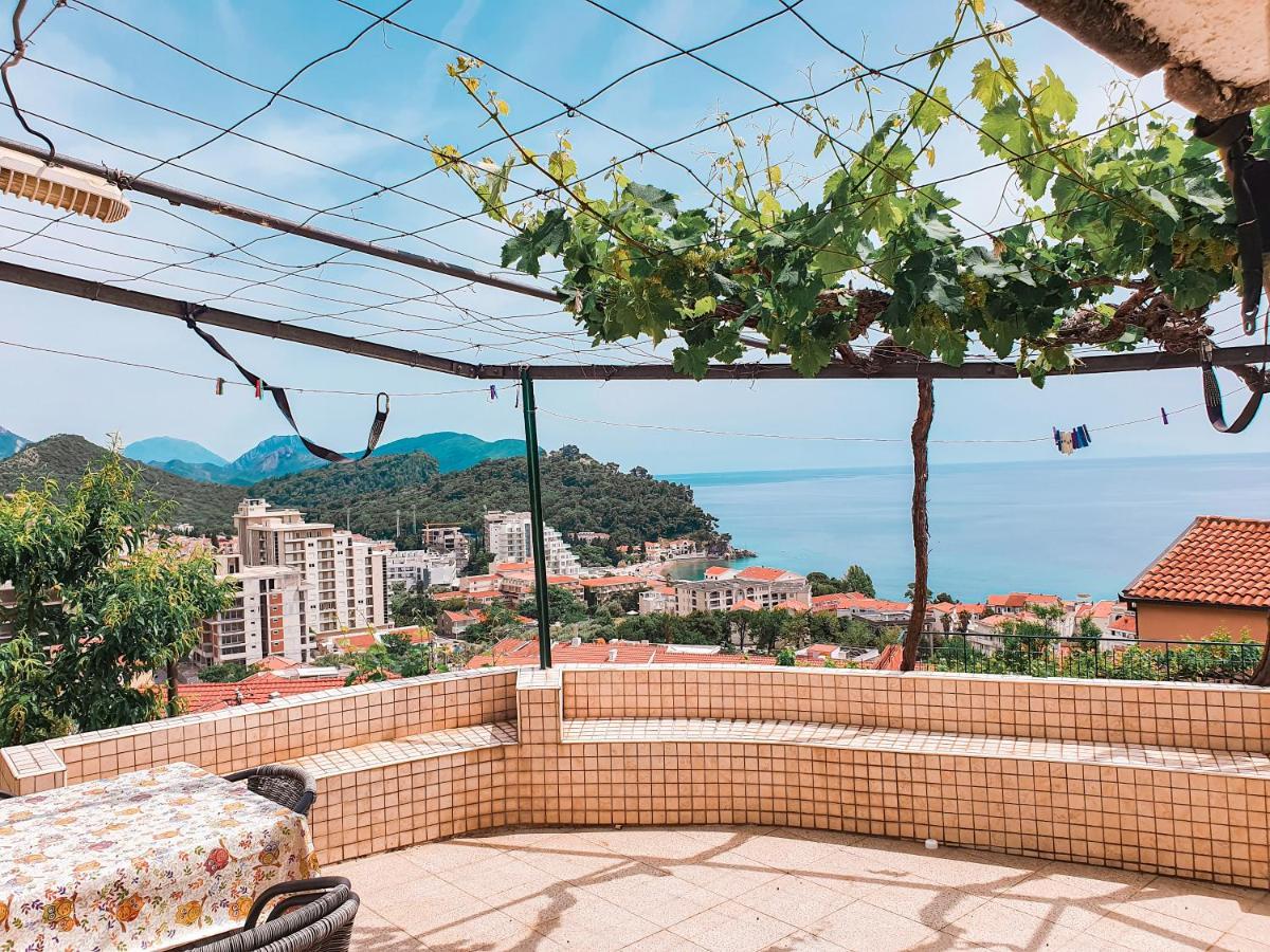 Apartman Lana Petrovac Exteriör bild