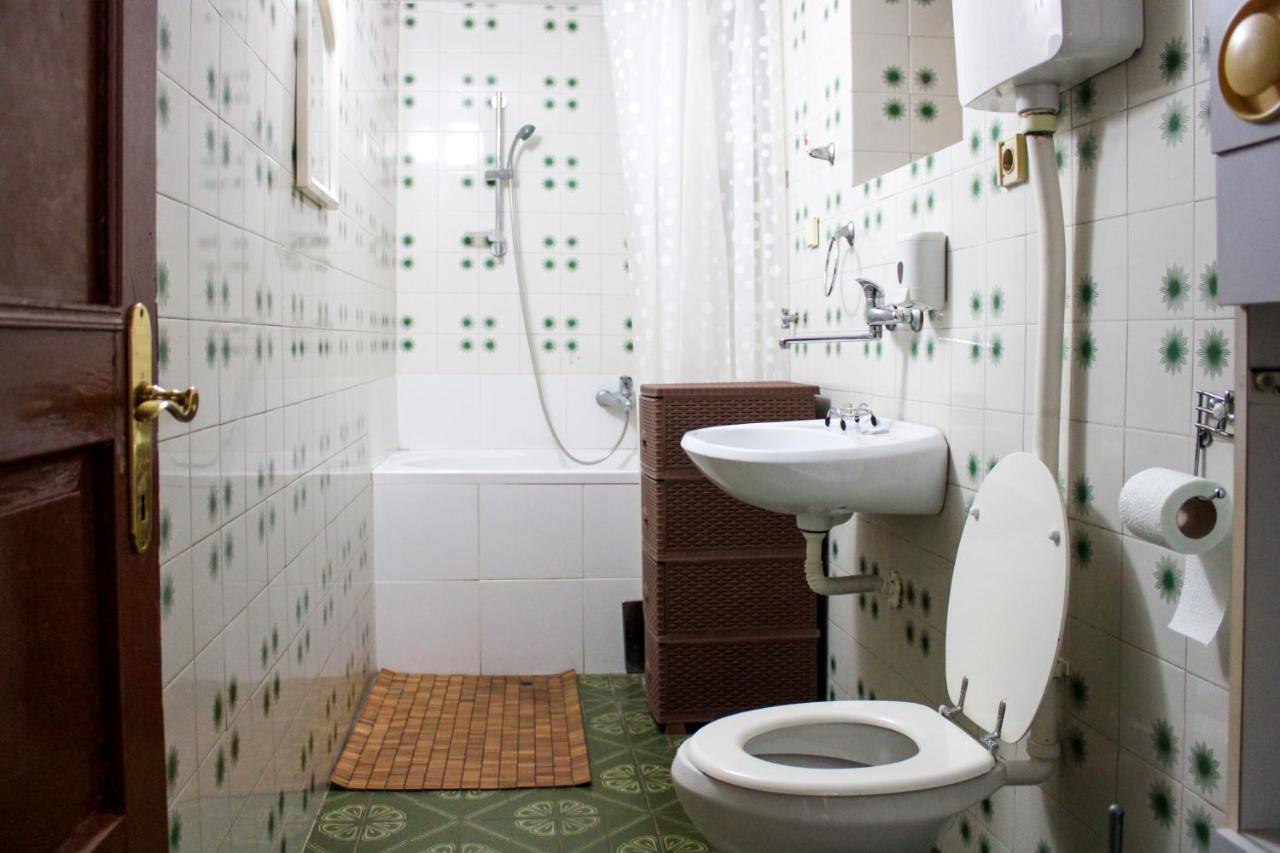 Apartman Lana Petrovac Exteriör bild